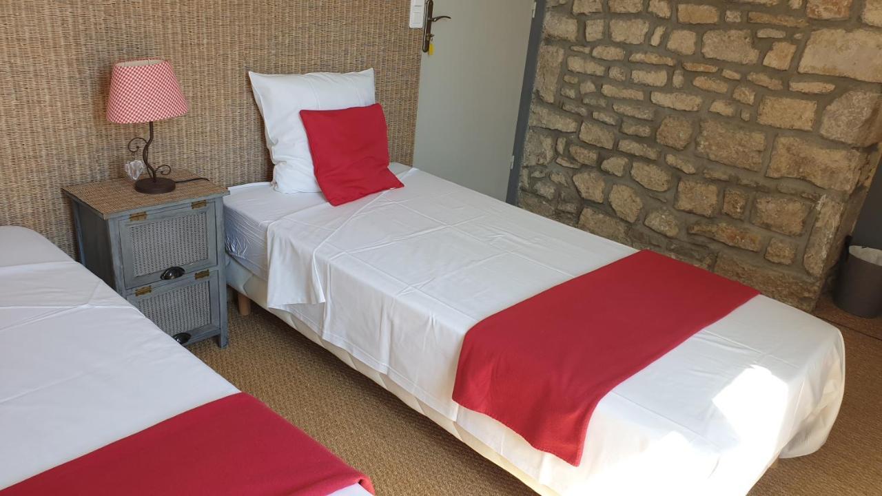 Bed and Breakfast De Passage Chez Lili Poligny  Zewnętrze zdjęcie
