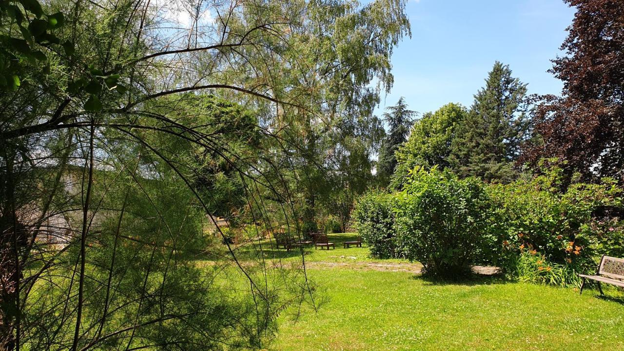 Bed and Breakfast De Passage Chez Lili Poligny  Zewnętrze zdjęcie