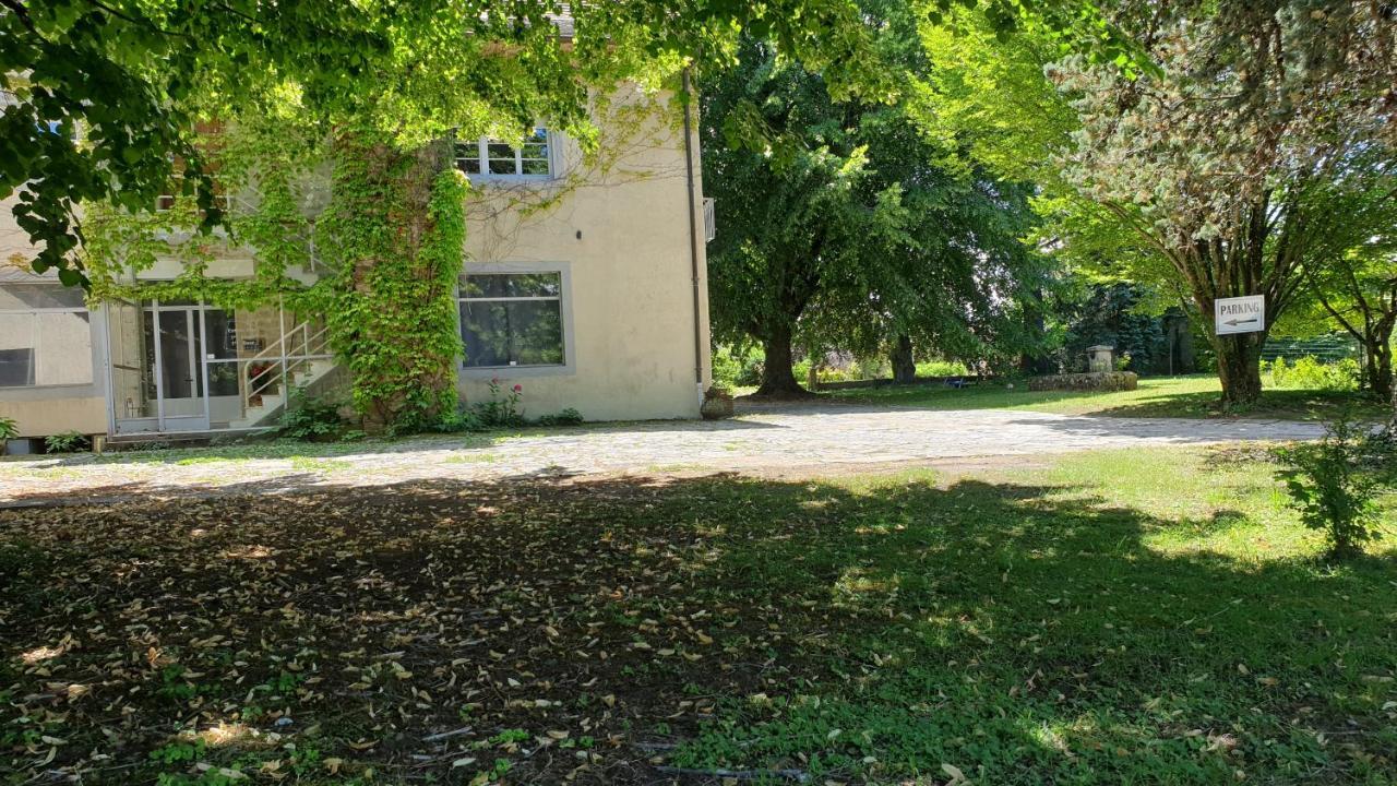 Bed and Breakfast De Passage Chez Lili Poligny  Zewnętrze zdjęcie