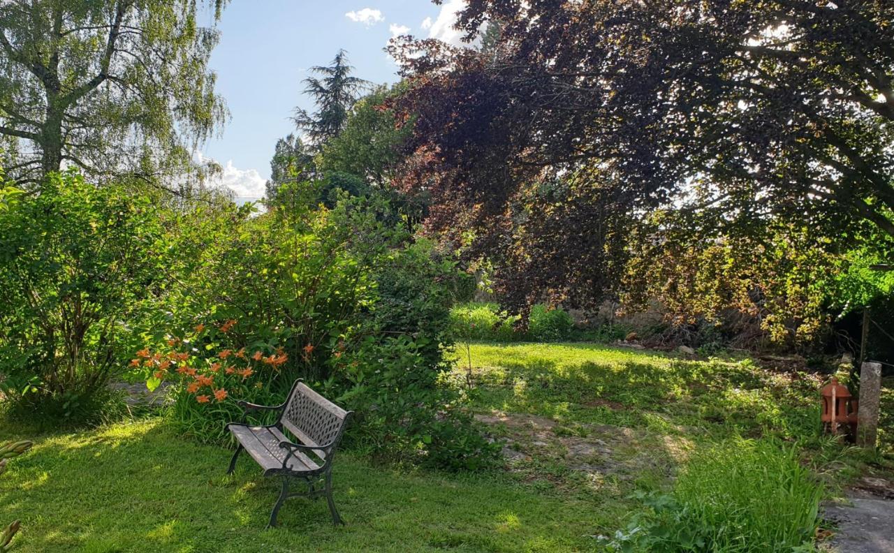 Bed and Breakfast De Passage Chez Lili Poligny  Zewnętrze zdjęcie