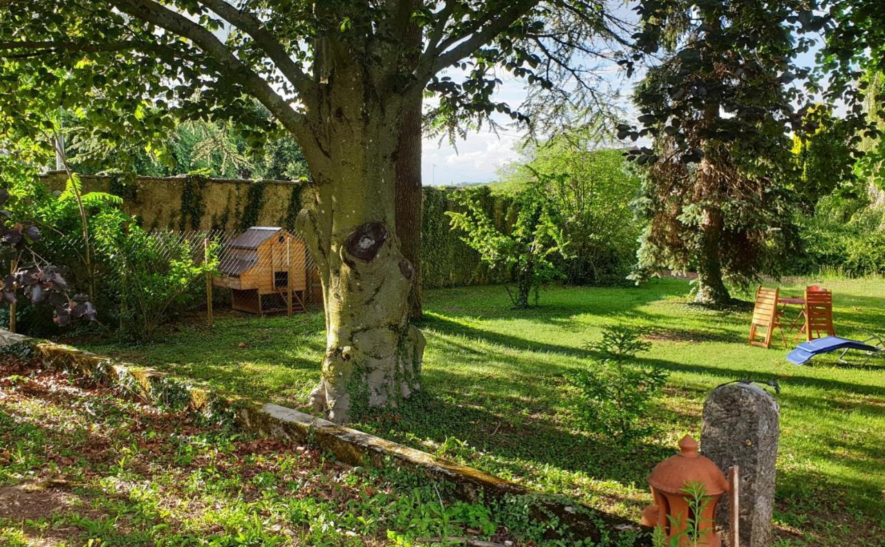 Bed and Breakfast De Passage Chez Lili Poligny  Zewnętrze zdjęcie