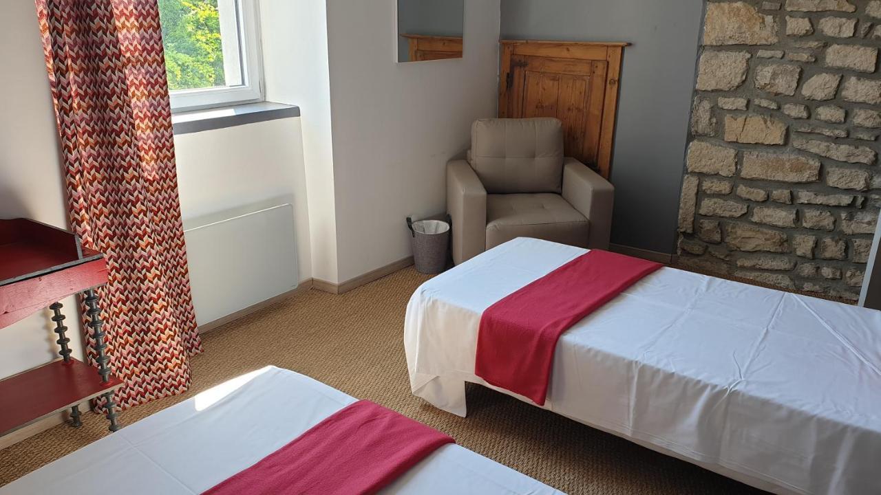Bed and Breakfast De Passage Chez Lili Poligny  Zewnętrze zdjęcie